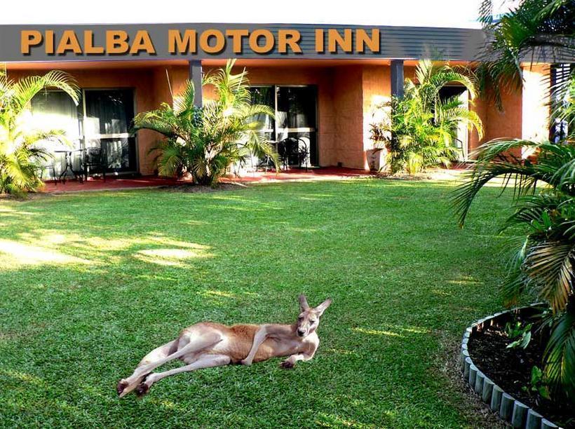 Pialba Motor Inn Херви-Бэй Экстерьер фото